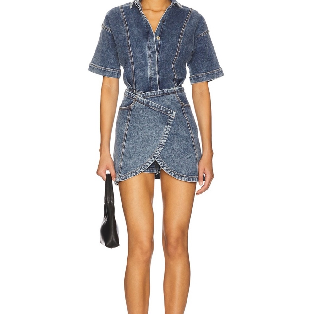Chic Denim Wrap Dress with Short Sleeves